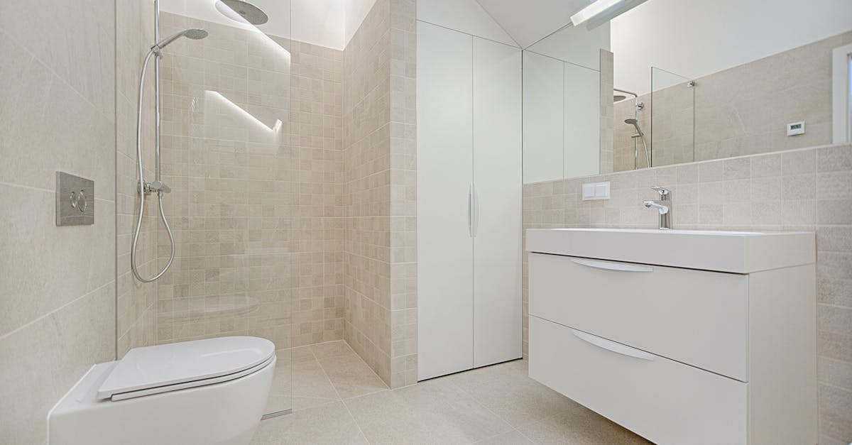 découvrez des conseils pratiques et des idées inspirantes pour aménager votre salle de bain. transformez cet espace en un havre de paix avec des astuces de décoration, de rangement et d'optimisation pour allier style et fonctionnalité.
