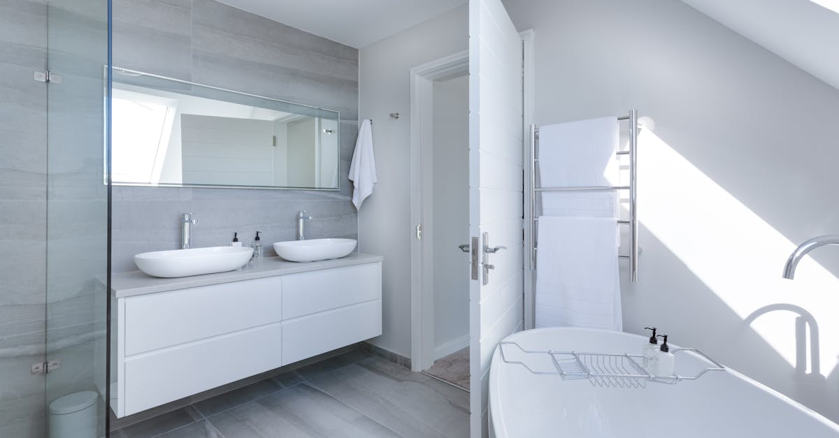 découvrez notre collection de salles de bains modernes et fonctionnelles. transformez votre espace avec des designs élégants, des équipements de qualité et des conseils de décoration pour un intérieur raffiné et pratique.