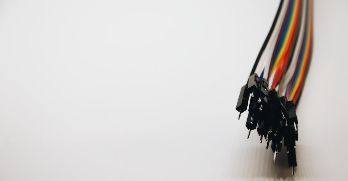 découvrez nos solutions innovantes de gestion des câbles pour un espace de travail organisé et sans encombre. optimisez votre environnement avec des accessoires adaptés pour un câblage propre et efficace.