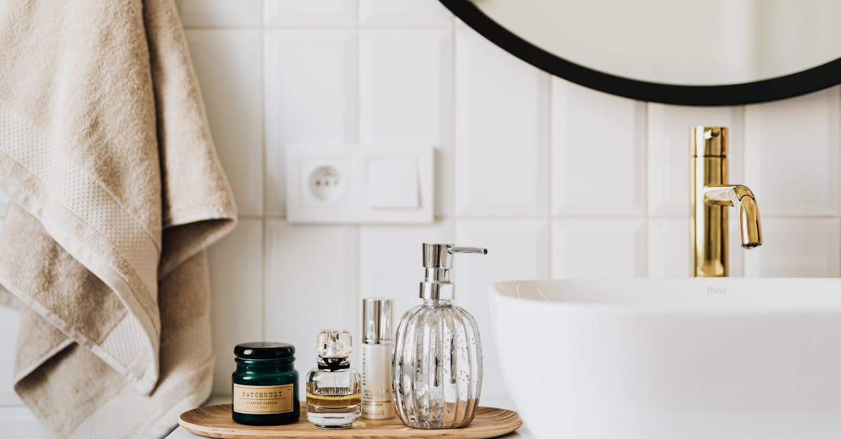 découvrez comment identifier et réparer un robinet qui fuit. suivez nos conseils pratiques pour économiser de l'eau et éviter des dégâts coûteux dans votre maison. apprenez les étapes simples pour restaurer le bon fonctionnement de votre robinet.