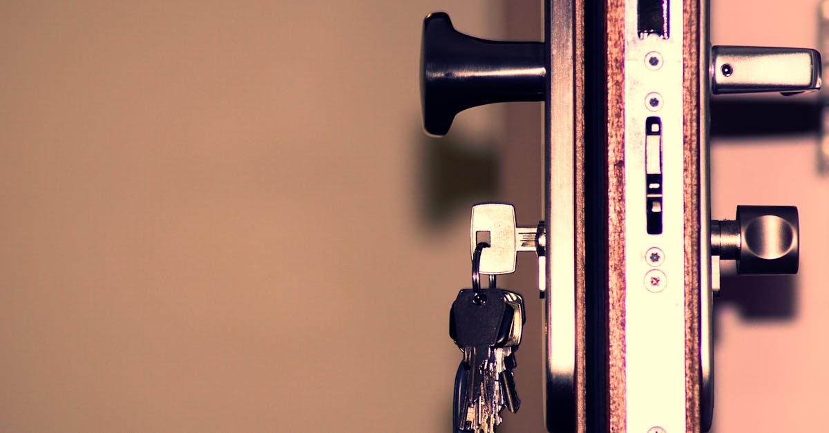 découvrez nos services de serrurerie professionnels et fiables. que ce soit pour une urgence, l'installation de nouvelles serrures, ou des conseils en sécurité, notre équipe de serruriers expérimentés est à votre disposition 24/7 pour garantir votre tranquillité d'esprit.