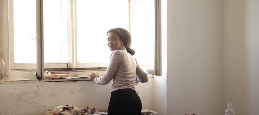 découvrez notre peinture pour radiateurs, conçue pour offrir une finition parfaite et durable tout en résistant à la chaleur. transformez vos vieux radiateurs en éléments décoratifs modernes et élégants grâce à notre large gamme de couleurs. facile à appliquer, notre peinture garantit un résultat impeccable pour votre intérieur.