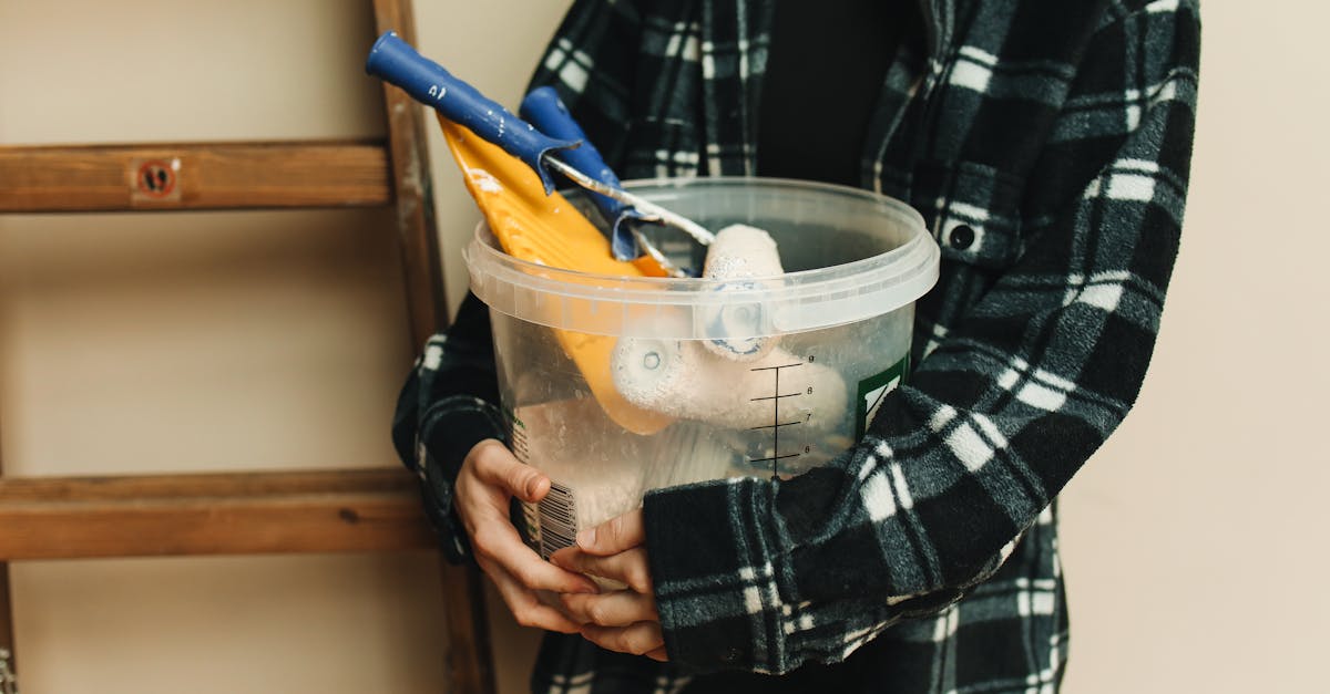 besoin d'un dépannage pour vos volets roulants ? notre service de réparation de volets roulants vous garantit une intervention rapide et efficace. que ce soit pour un mécanisme défectueux ou un enrouleur bloqué, nos experts sont à votre écoute pour redonner vie à vos équipements.