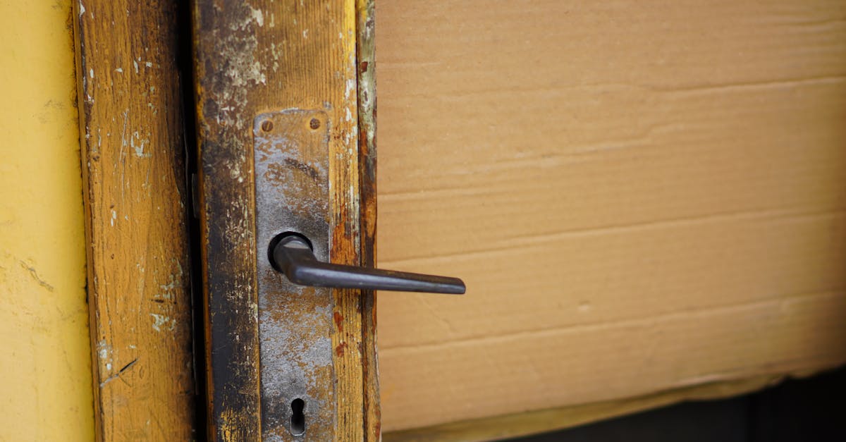 découvrez nos solutions efficaces pour enlever la rouille de vos surfaces. que ce soit pour le métal, le béton ou d'autres matériaux, nos techniques de désoxydation garantissent des résultats impeccables et durables. transformez vos objets et retrouvez leur éclat d'origine sans effort.