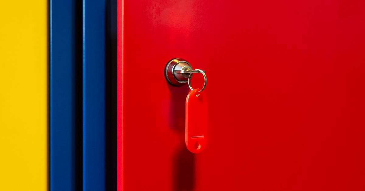 découvrez notre système de verrouillage à trois points, offrant une sécurité renforcée pour vos portes. idéal pour protéger votre maison ou votre bureau, notre solution de serrurerie allie robustesse et facilité d'utilisation. explorez nos options maintenant !