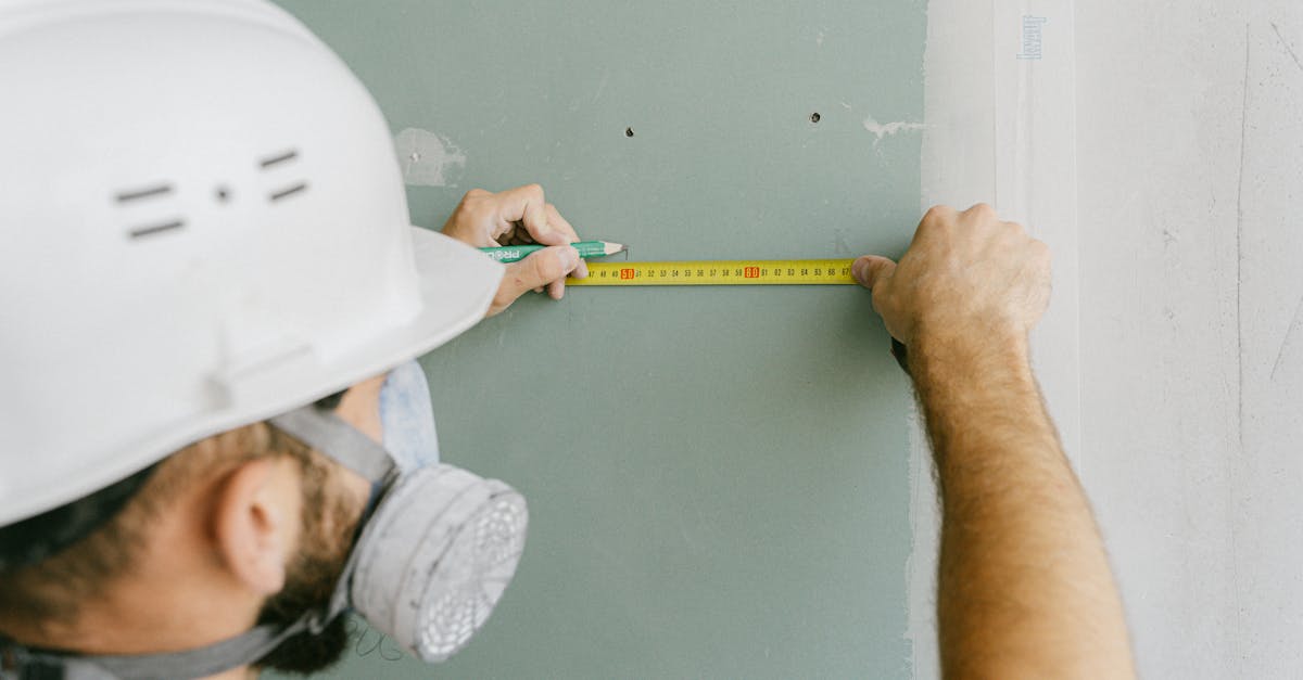 découvrez tout ce qu'il faut savoir sur le drywall : avantages, méthodes d'installation et astuces pour des murs robustes et modernes dans vos projets de construction ou de rénovation.