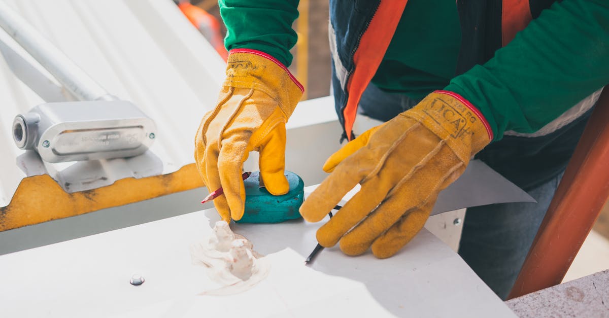 trouvez un électricien qualifié pour tous vos besoins en installation, réparation ou dépannage électrique. intervention rapide, conseils professionnels et devis gratuit.