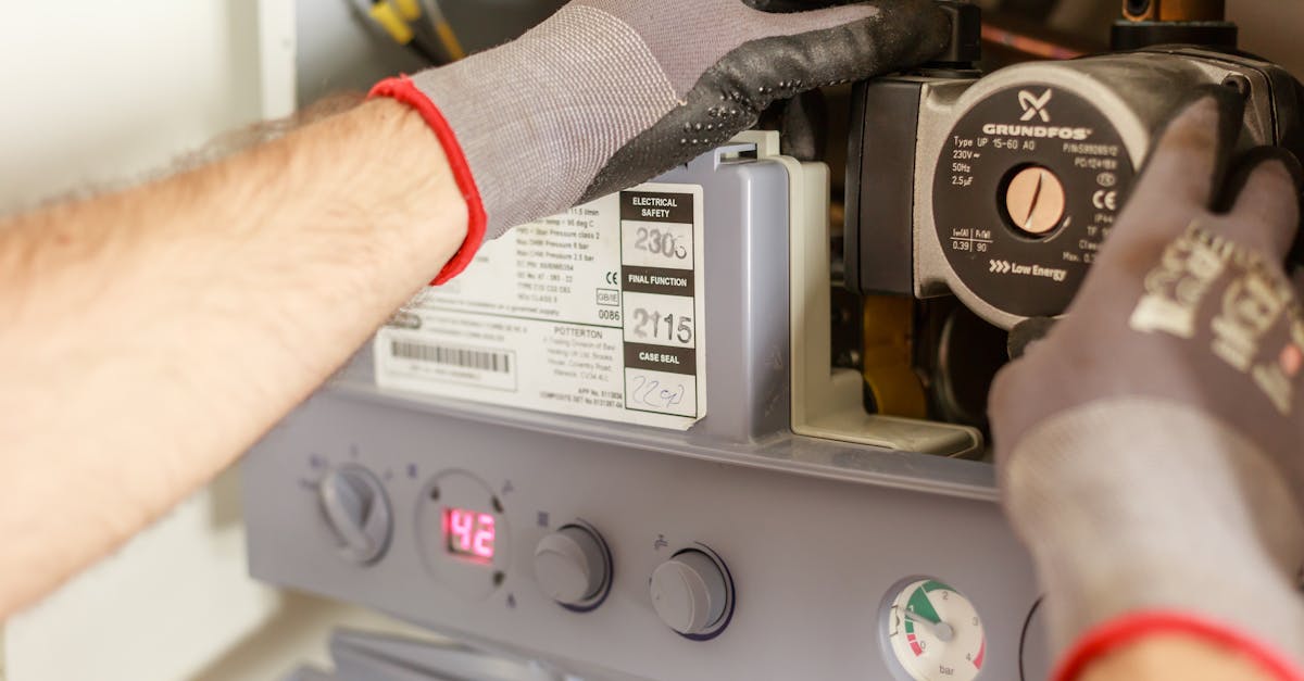 découvrez le coût d'une chaudière à gaz : prix d'achat, installation, entretien et conseils pour bien choisir votre équipement en fonction de vos besoins et de votre budget.