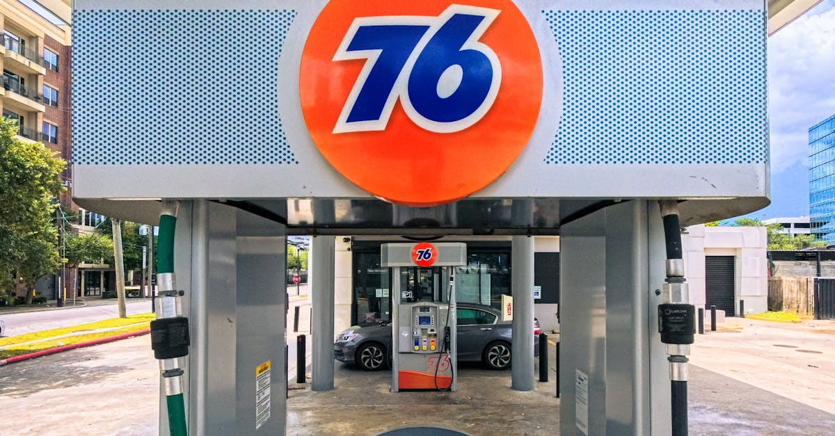 découvrez le coût d'une chaudière à gaz : prix d'achat, installation, entretien, et conseils pour choisir le modèle adapté à votre logement afin de réaliser des économies d'énergie.