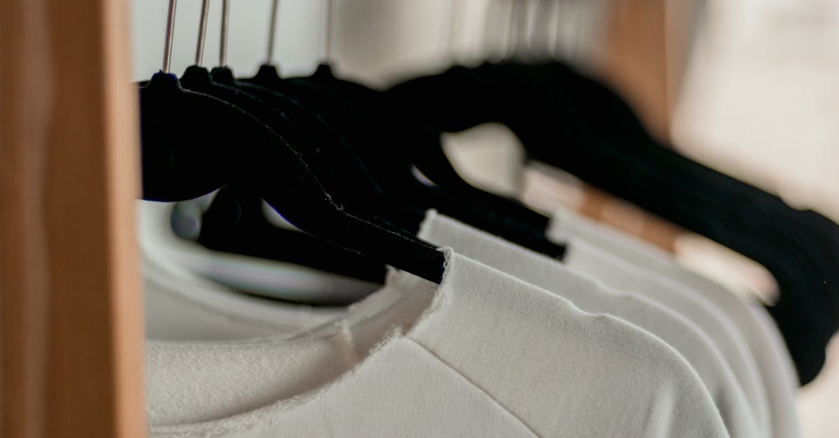 découvrez comment identifier et résoudre facilement les erreurs courantes de lessive pour préserver la qualité de vos vêtements et optimiser le fonctionnement de votre machine à laver.