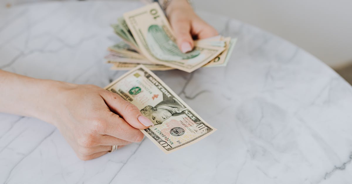 découvrez les tarifs moyens d'un plombier en france : prix des interventions, facteurs qui influencent le coût, conseils pour bien choisir votre professionnel et éviter les mauvaises surprises.