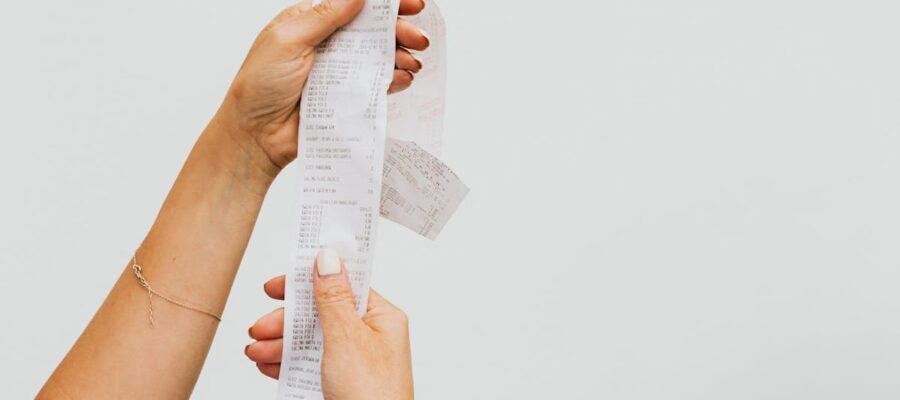 découvrez combien coûte un plombier en france : tarifs moyens, facteurs influençant le prix, et conseils pour estimer votre budget plomberie.