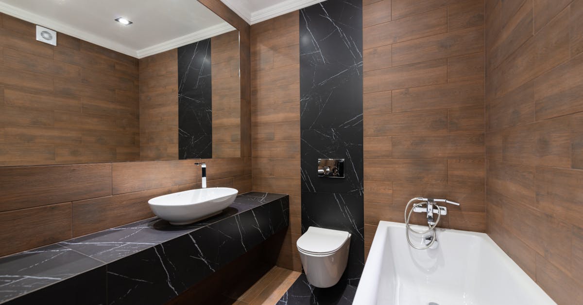 découvrez le coût de remplacement des toilettes et les facteurs à considérer pour un investissement rentable. obtenez des conseils pratiques pour choisir le meilleur modèle et estimer votre budget efficacement.
