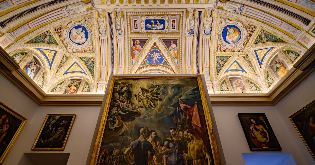 découvrez l'art du ceiling painting : des conseils, idées et inspirations pour transformer vos plafonds en véritables œuvres d'art uniques dans votre intérieur.