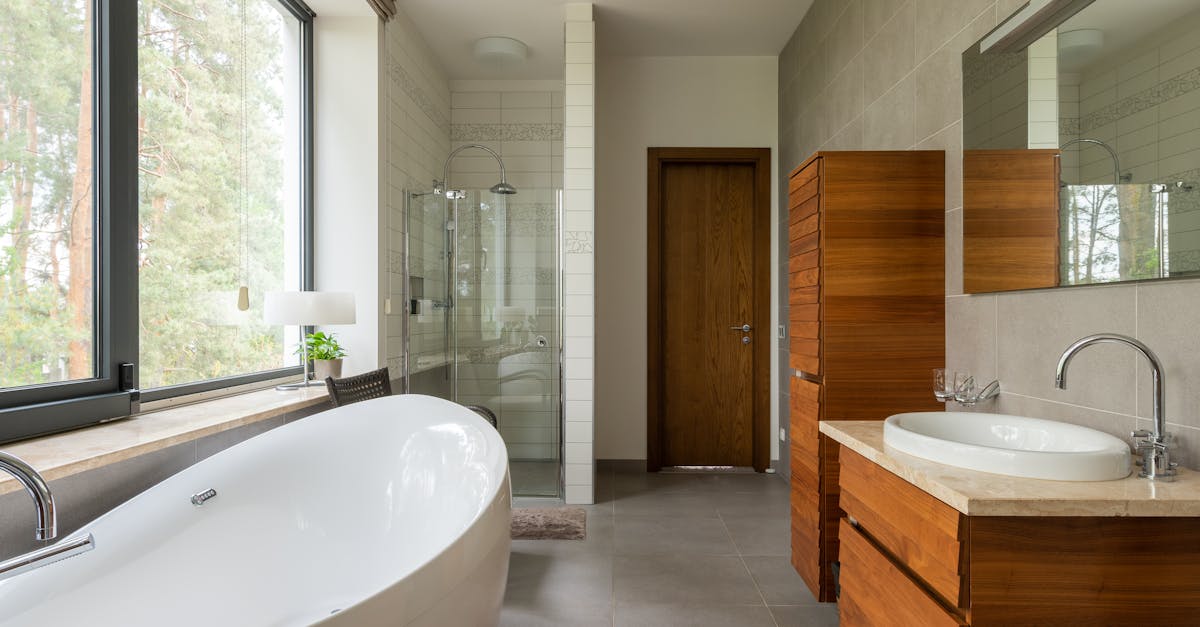 découvrez comment remplacer facilement un drain de douche pour assurer une évacuation efficace de l'eau et éviter les mauvaises odeurs. suivez nos conseils pratiques pour un résultat durable et professionnel.