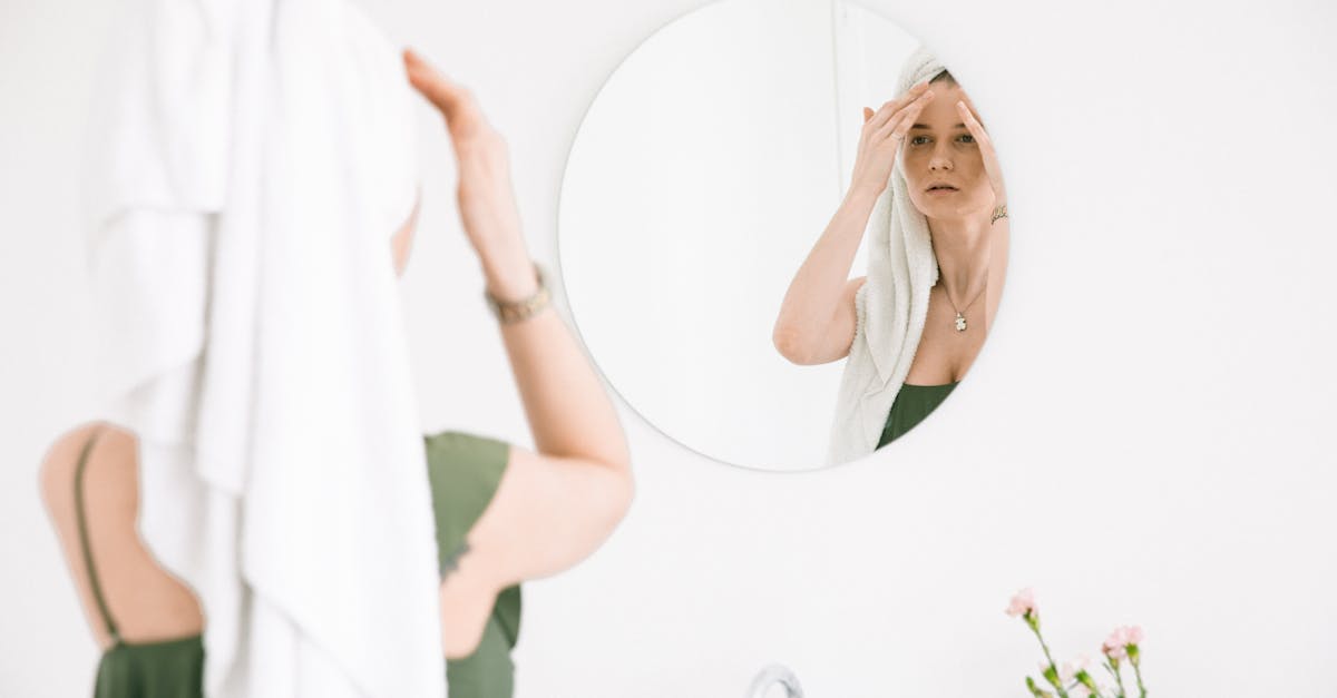 découvrez des idées et conseils pour aménager votre salle de bain avec un espace dressing fonctionnel et stylé. optimisez votre rangement et créez un intérieur pratique et tendance.