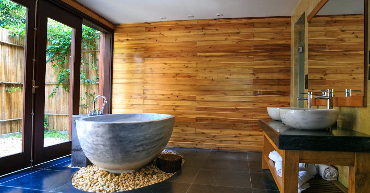 remplacez facilement votre robinet de salle de bain grâce à nos conseils et astuces. découvrez les étapes simples pour installer un nouveau mitigeur et donner un coup de neuf à votre salle de bain.