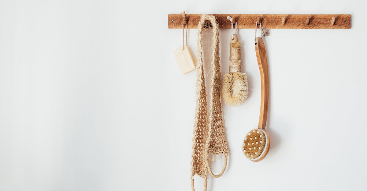 découvrez des idées pratiques et astucieuses pour organiser votre salle de bain, optimiser l’espace et garder tous vos accessoires bien rangés au quotidien.