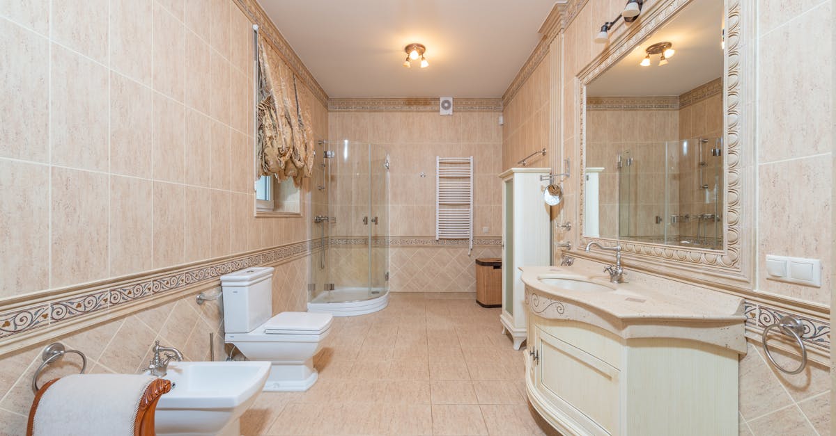 vous souhaitez rénover votre salle de bain ? découvrez nos conseils et idées pour réussir la rénovation de votre salle d'eau : inspirations, astuces déco, choix des matériaux et estimation des coûts !