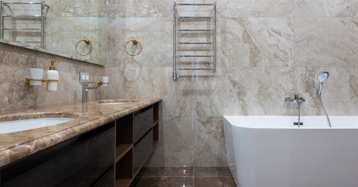 découvrez comment remplacer facilement un robinet de baignoire grâce à nos conseils pratiques et détaillés. optimisez le fonctionnement de votre salle de bain avec un nouveau mélangeur moderne.