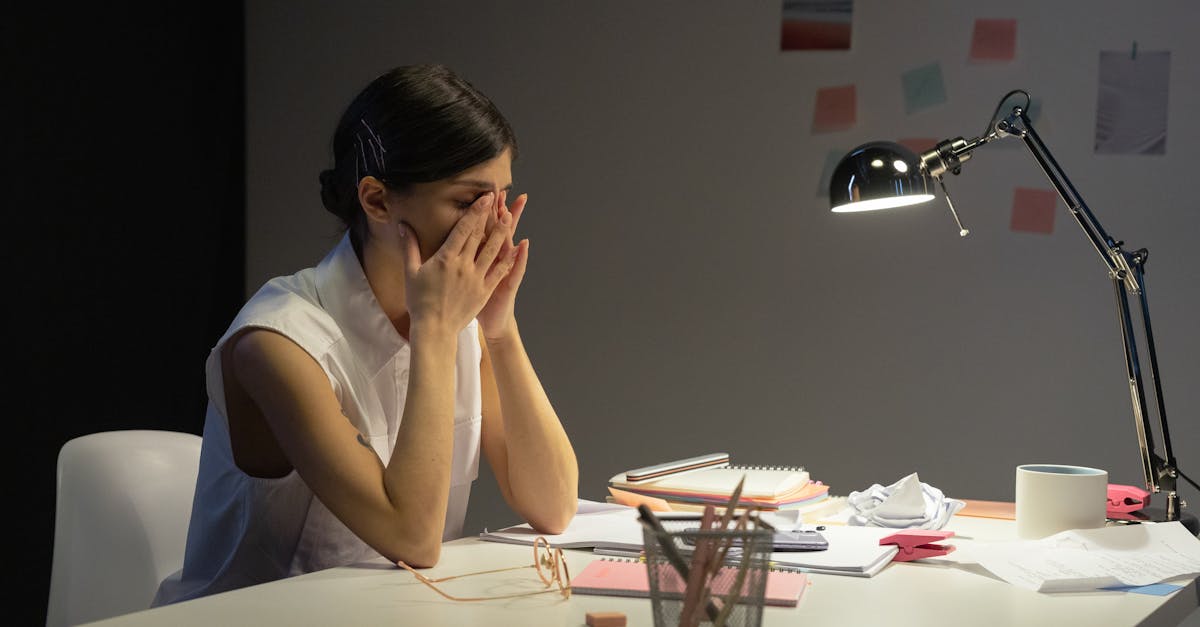découvrez tout ce qu'il faut savoir sur la pression de la chaudière : conseils d'entretien, causes de variation et solutions pour maintenir votre système de chauffage performant et sécurisé.