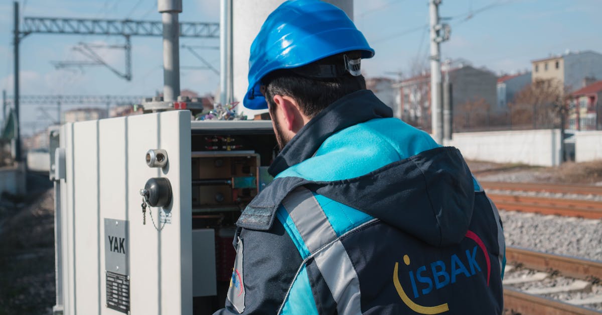 découvrez le fonctionnement d’un circuit breaker : rôle, types, installation et conseils pour assurer la sécurité électrique de votre maison ou entreprise.