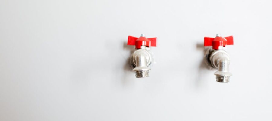 découvrez nos conseils et solutions efficaces pour la réparation de robinets. apprenez comment diagnostiquer et réparer facilement les fuites ou problèmes courants de vos robinets à la maison.