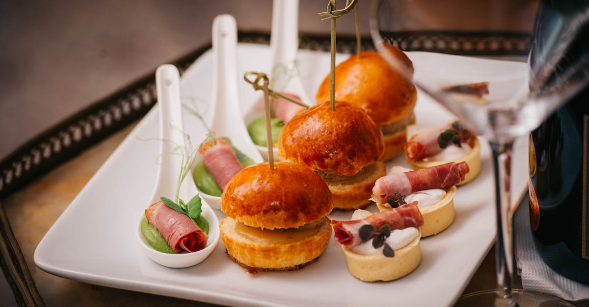 découvrez le coût d'installation d'une cuisine : tarifs, éléments à prendre en compte et conseils pour budgéter votre projet. obtenez une estimation précise pour votre nouvelle cuisine.