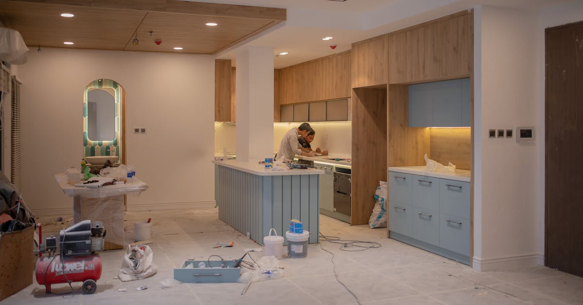 découvrez le coût d'installation d'une cuisine : facteurs à considérer, fourchettes de prix et conseils pour optimiser votre budget avant de débuter vos travaux de rénovation.