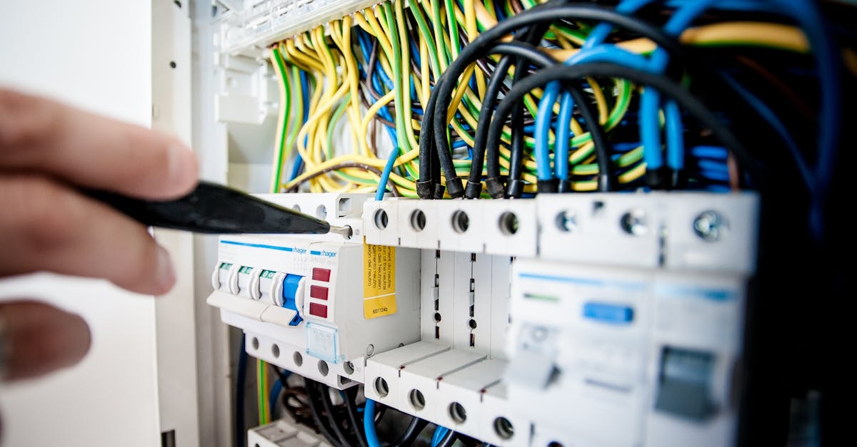 découvrez comment installer un poêle à granulés chez vous : conseils pratiques, étapes d’installation, avantages et réglementations pour profiter d’un chauffage économique et écologique.