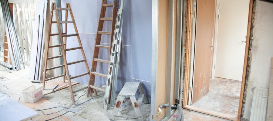 découvrez nos conseils et astuces pour réussir la rénovation de votre maison ou appartement. trouvez des idées inspirantes, suivez les étapes clés et bénéficiez de solutions adaptées pour transformer votre intérieur en toute sérénité.