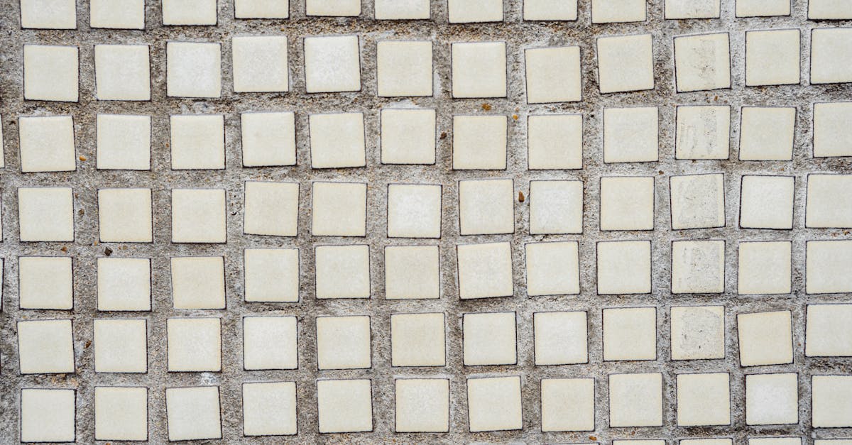 découvrez tout ce qu'il faut savoir sur le carrelage : techniques de pose, astuces d'entretien et choix des matériaux pour un revêtement de sol et de mur esthétique et durable.