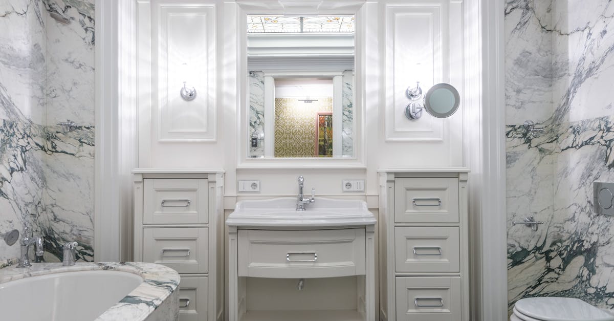 remplacez vos toilettes facilement et efficacement grâce à notre guide complet sur le remplacement de toilettes. conseils, astuces et étapes pour une installation réussie.