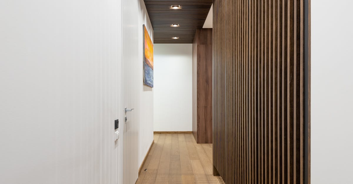 découvrez les cloisons en nid d'abeille : une solution moderne, légère et esthétique pour séparer vos espaces tout en laissant passer la lumière. idéales pour bureaux, salons ou commerces.